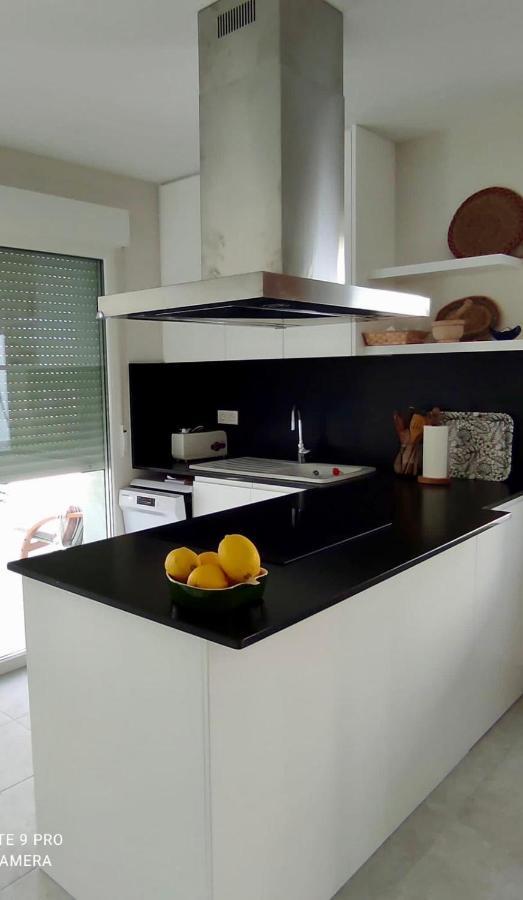 オリーバ Casita Moderna A Escasos Metros De Playa Terranovaヴィラ エクステリア 写真