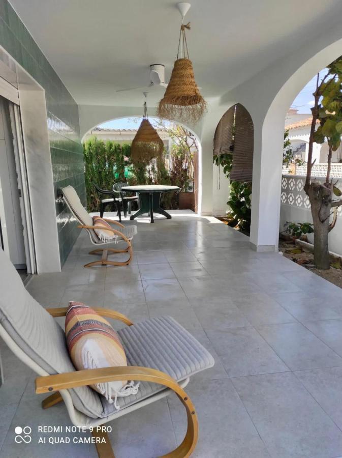 オリーバ Casita Moderna A Escasos Metros De Playa Terranovaヴィラ エクステリア 写真